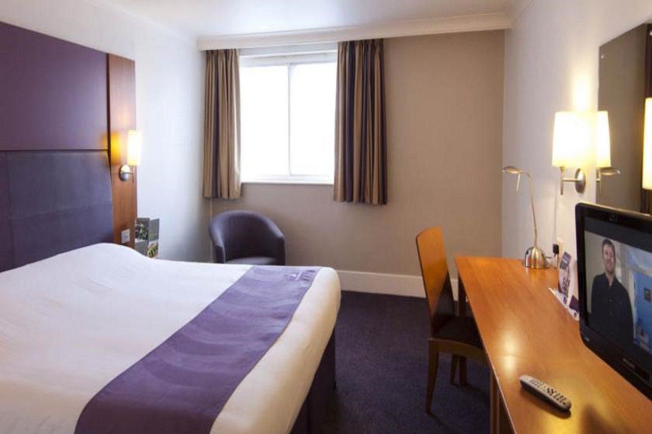 Premier Inn Chorley North Ngoại thất bức ảnh