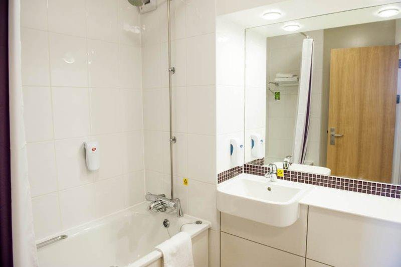 Premier Inn Chorley North Ngoại thất bức ảnh